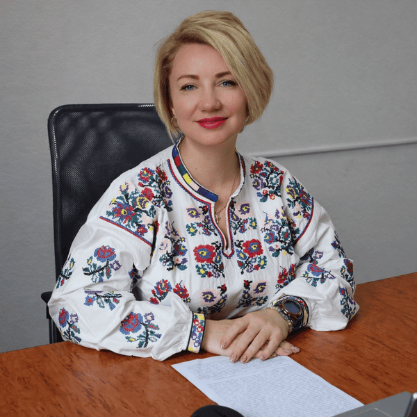 Заступник директора з економічних питань